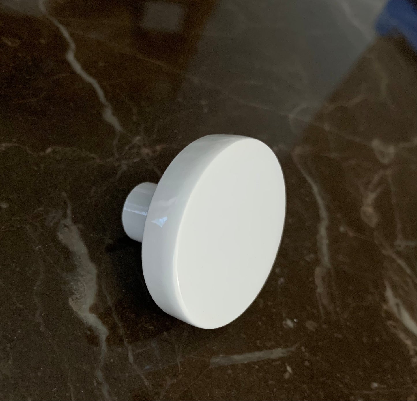 White Gloss drawer pull 35x23mm